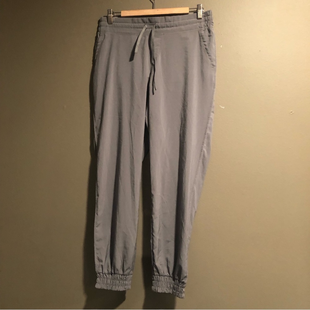 32 Cool Light Weight Jogger Pant Medium